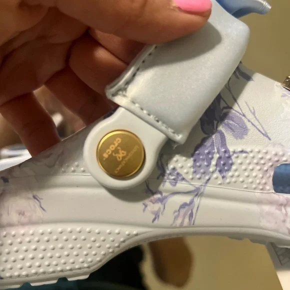 Love Shack Fancy Crocs - Picture 12 of 16